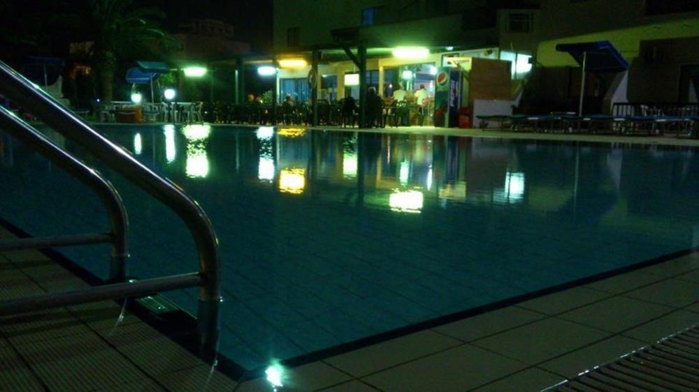 Livas Hotel Apartments Pernera Exterior photo