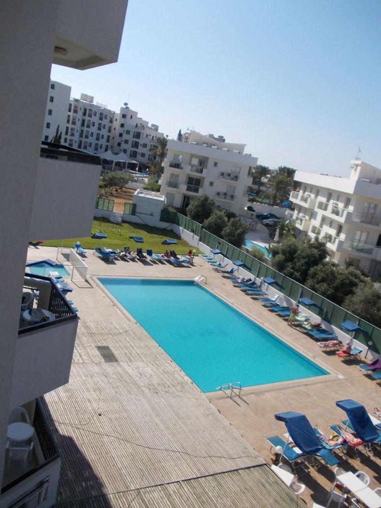 Livas Hotel Apartments Pernera Exterior photo